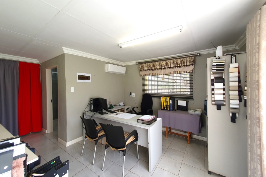 6 Bedroom Property for Sale in Patryshoek A H Gauteng