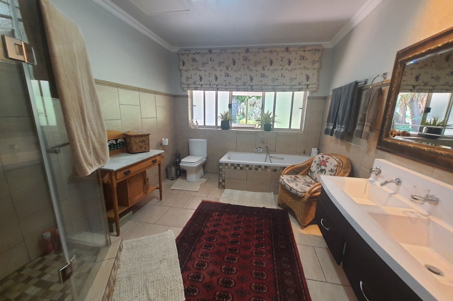 3 Bedroom Property for Sale in Mooikloof Equestrian Estate Gauteng