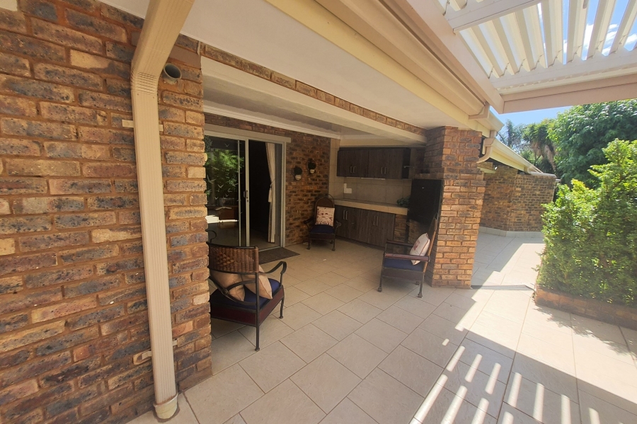 3 Bedroom Property for Sale in Mooikloof Equestrian Estate Gauteng