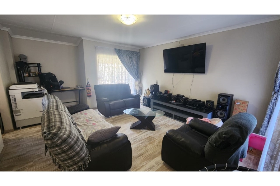 3 Bedroom Property for Sale in Minnebron Gauteng