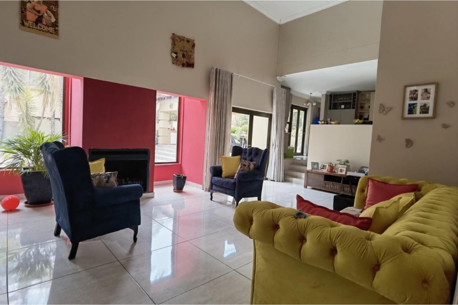 To Let 6 Bedroom Property for Rent in Blue Valley Golf Estate Gauteng