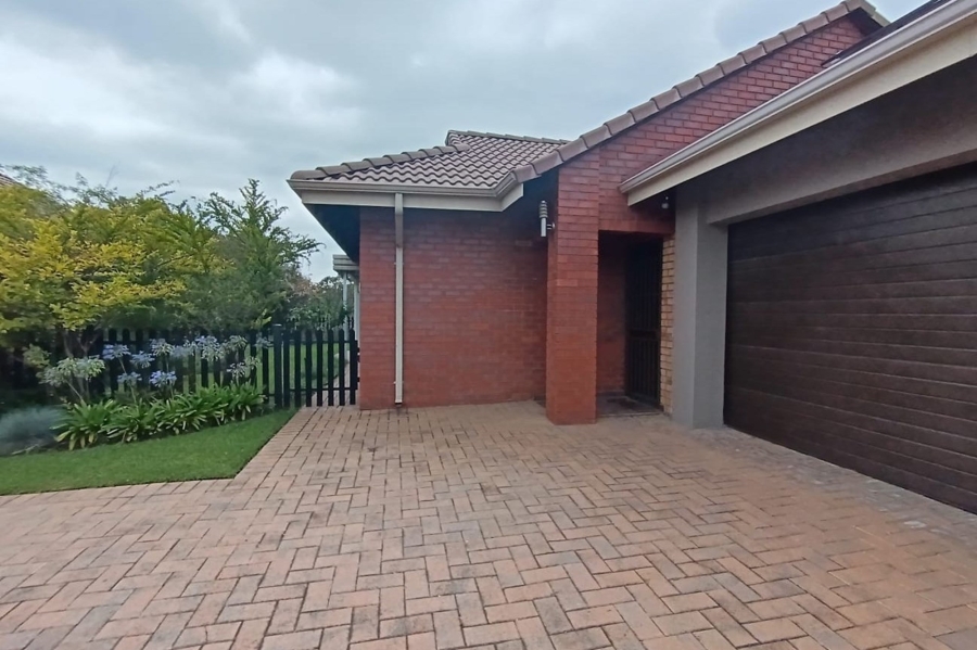 3 Bedroom Property for Sale in Olivedale Gauteng