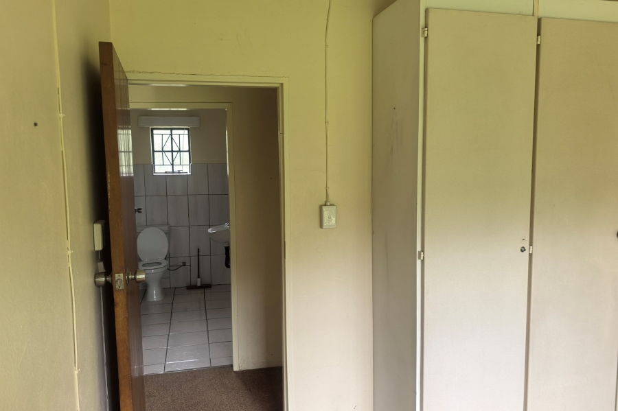 2 Bedroom Property for Sale in Walker Fruit Farms Gauteng