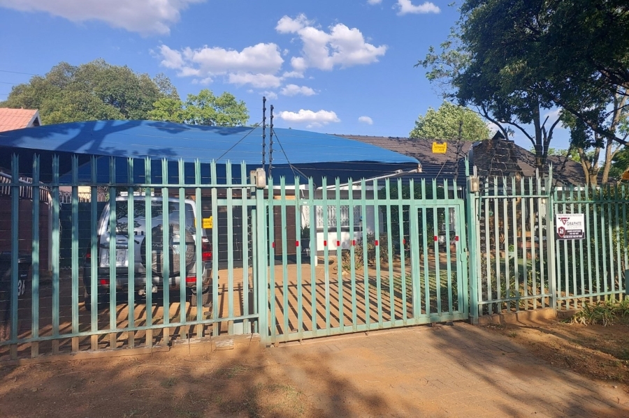 3 Bedroom Property for Sale in Parkdene Gauteng