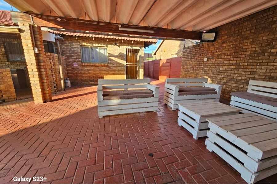 3 Bedroom Property for Sale in Doornpoort Gauteng