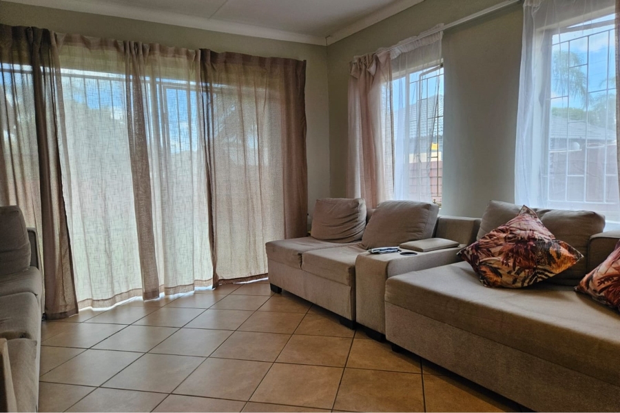 3 Bedroom Property for Sale in Doornpoort Gauteng