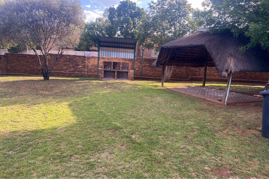 2 Bedroom Property for Sale in Highveld Gauteng