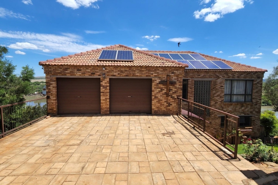 3 Bedroom Property for Sale in Vaaloewer Gauteng