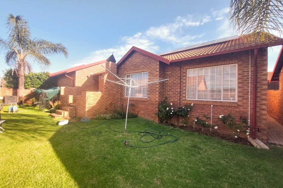 3 Bedroom Property for Sale in The Reeds Gauteng