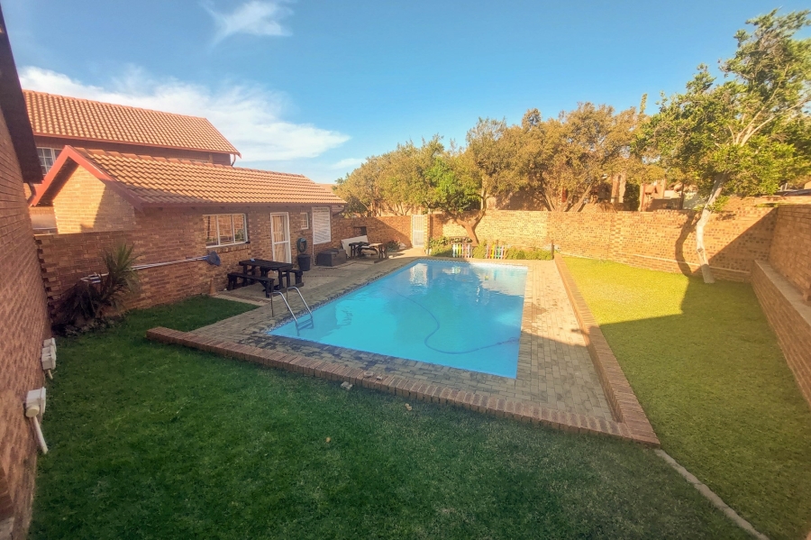 3 Bedroom Property for Sale in The Reeds Gauteng