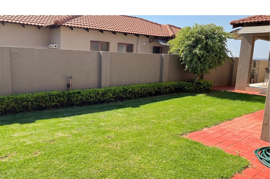 3 Bedroom Property for Sale in Thatchfield Estate Gauteng