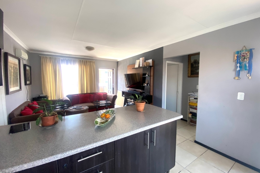 2 Bedroom Property for Sale in Honeypark Gauteng