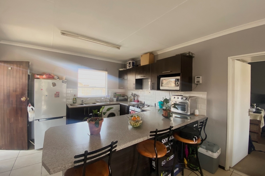2 Bedroom Property for Sale in Honeypark Gauteng