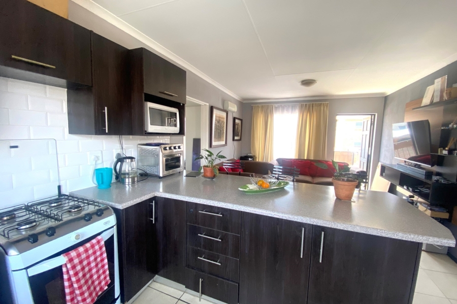 2 Bedroom Property for Sale in Honeypark Gauteng