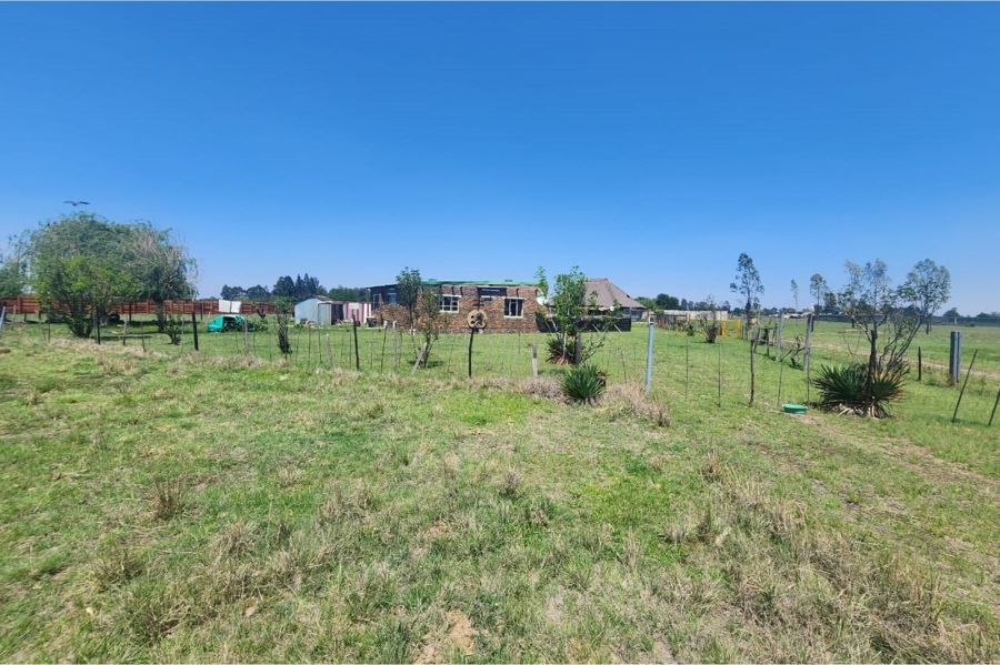 6 Bedroom Property for Sale in Endicott Gauteng