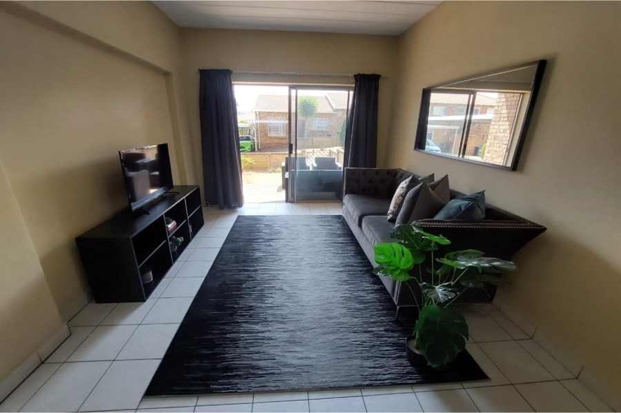 2 Bedroom Property for Sale in Liefde en Vrede Gauteng