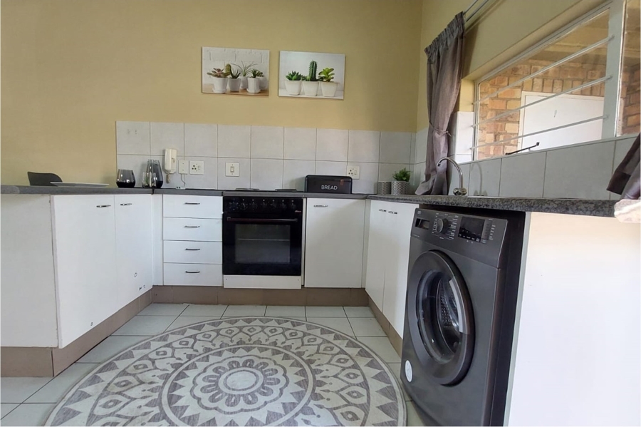 2 Bedroom Property for Sale in Liefde en Vrede Gauteng