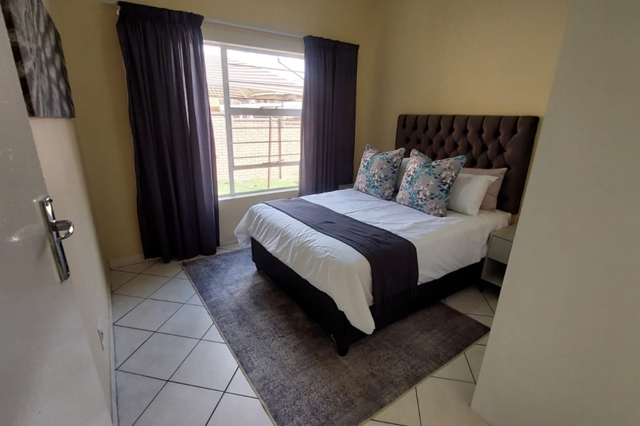 2 Bedroom Property for Sale in Liefde en Vrede Gauteng