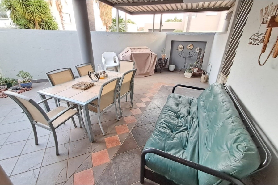 4 Bedroom Property for Sale in Eldoraigne Gauteng