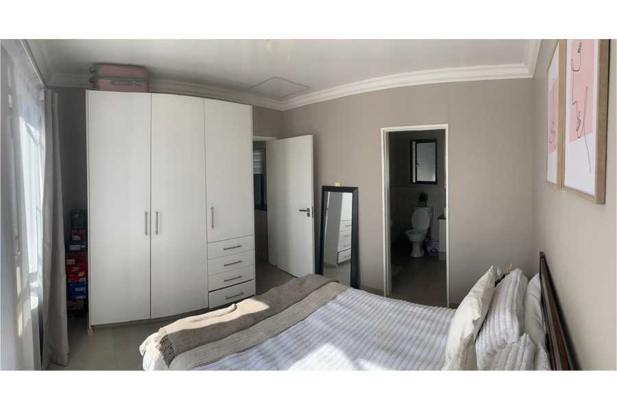 1 Bedroom Property for Sale in Fourways Gauteng