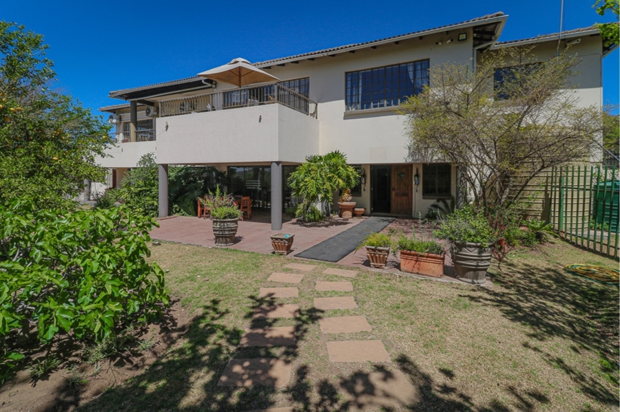 6 Bedroom Property for Sale in Farmall A H Gauteng