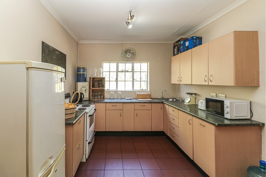 6 Bedroom Property for Sale in Farmall A H Gauteng