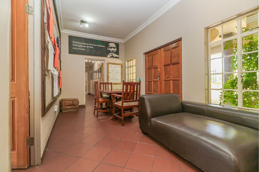 6 Bedroom Property for Sale in Farmall A H Gauteng