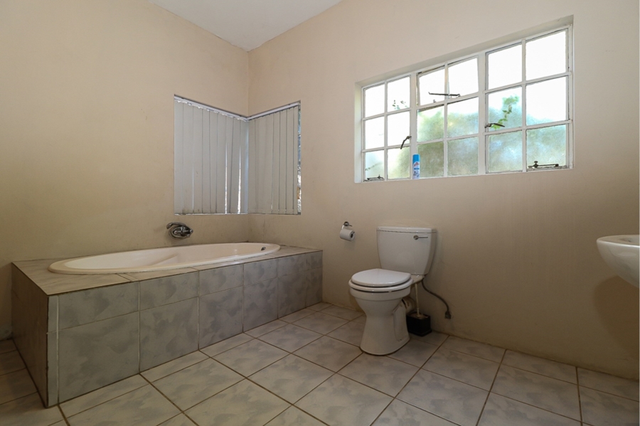 6 Bedroom Property for Sale in Farmall A H Gauteng