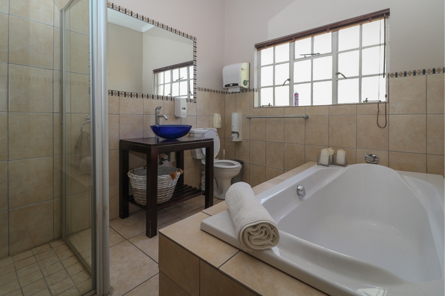 6 Bedroom Property for Sale in Farmall A H Gauteng