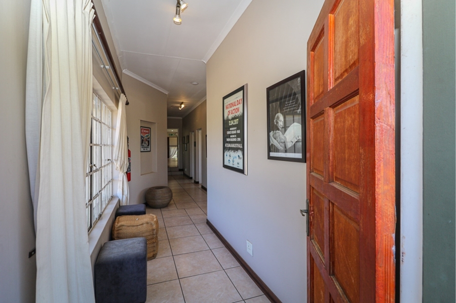 6 Bedroom Property for Sale in Farmall A H Gauteng