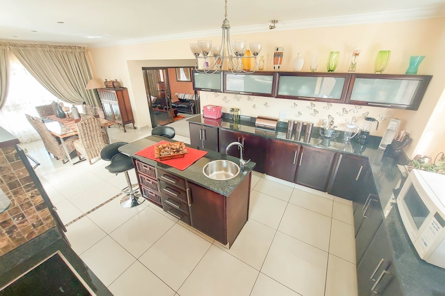 4 Bedroom Property for Sale in Stone Ridge Gauteng