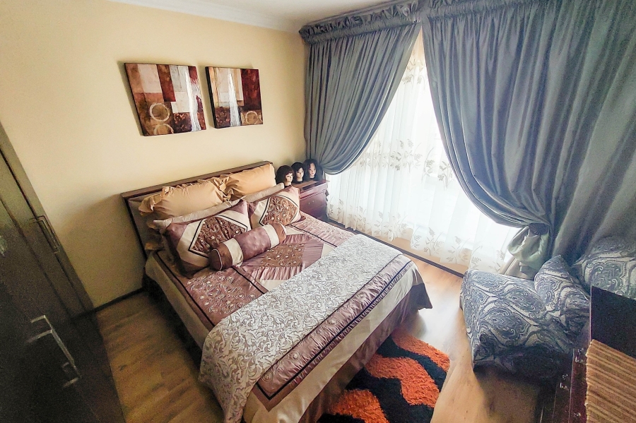 4 Bedroom Property for Sale in Stone Ridge Gauteng