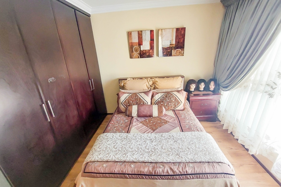 4 Bedroom Property for Sale in Stone Ridge Gauteng