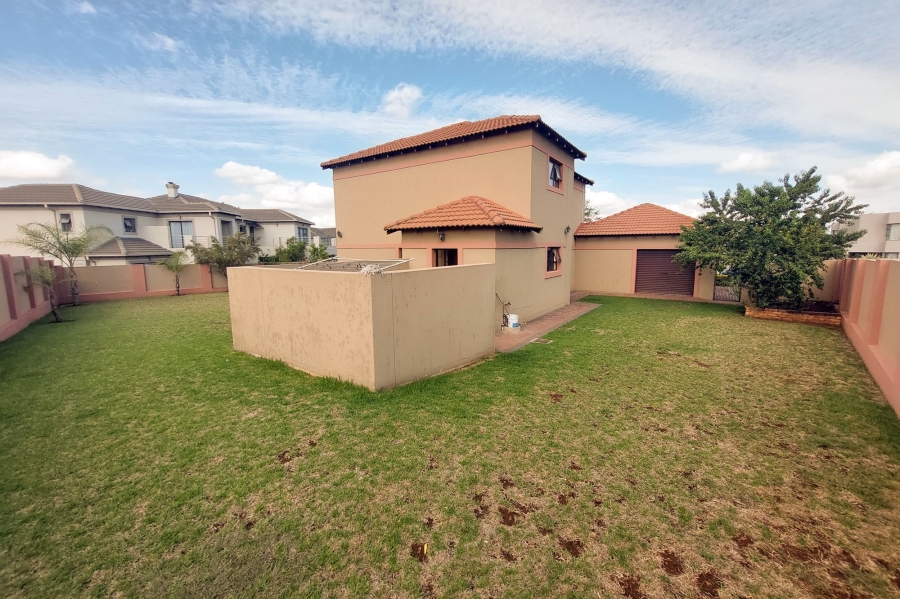 4 Bedroom Property for Sale in Stone Ridge Gauteng