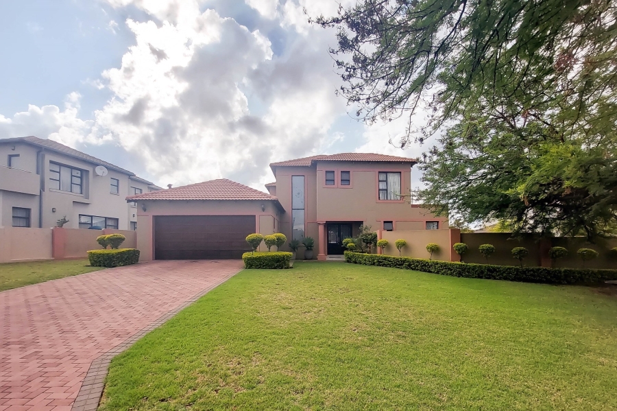 4 Bedroom Property for Sale in Stone Ridge Gauteng