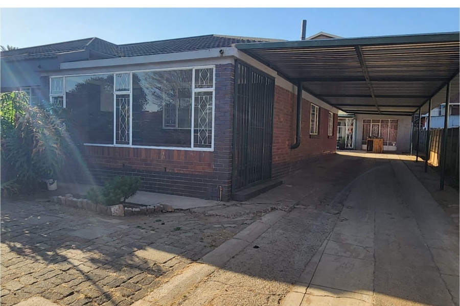 3 Bedroom Property for Sale in Cason Gauteng