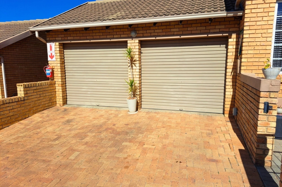 3 Bedroom Property for Sale in Olivedale Gauteng