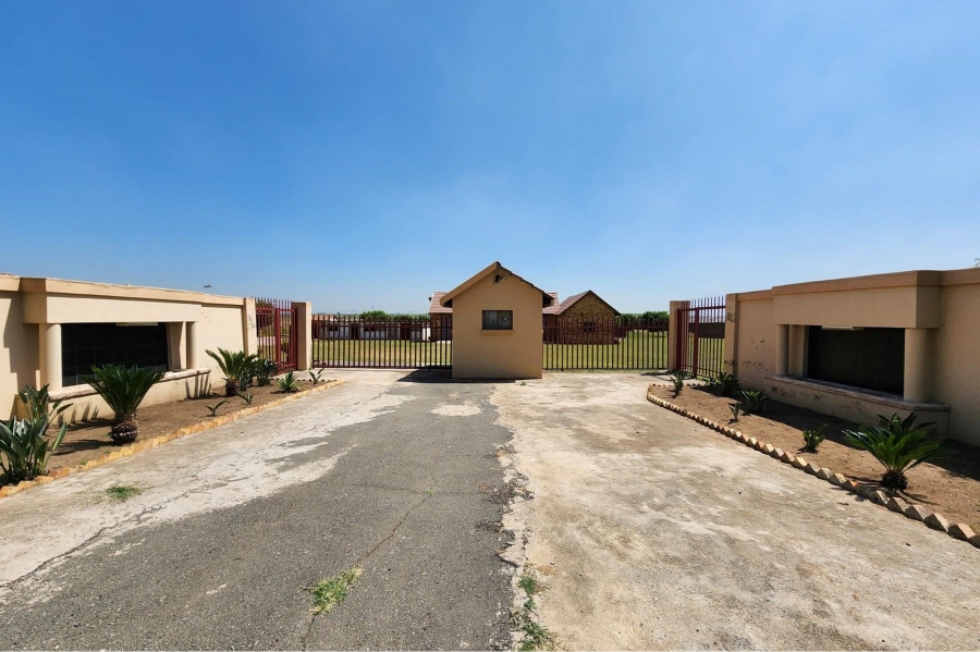 4 Bedroom Property for Sale in Vischkuil Gauteng