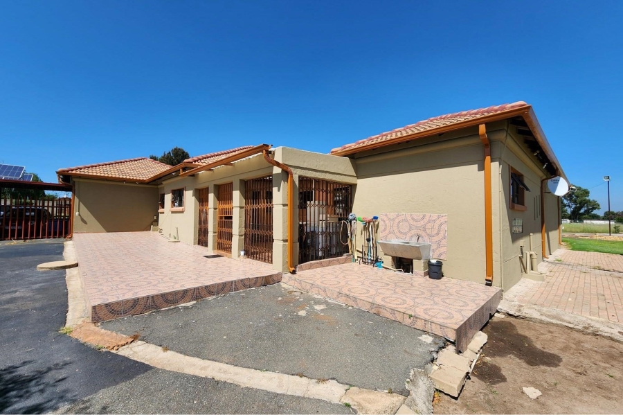 4 Bedroom Property for Sale in Vischkuil Gauteng