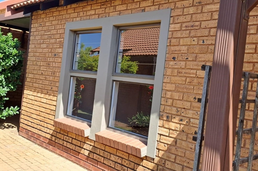 2 Bedroom Property for Sale in Montana Gauteng