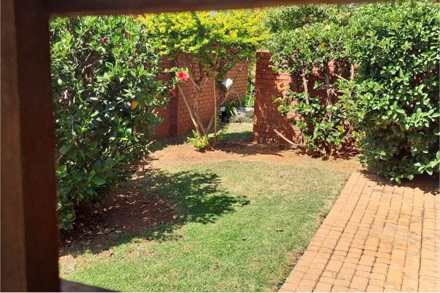 2 Bedroom Property for Sale in Montana Gauteng