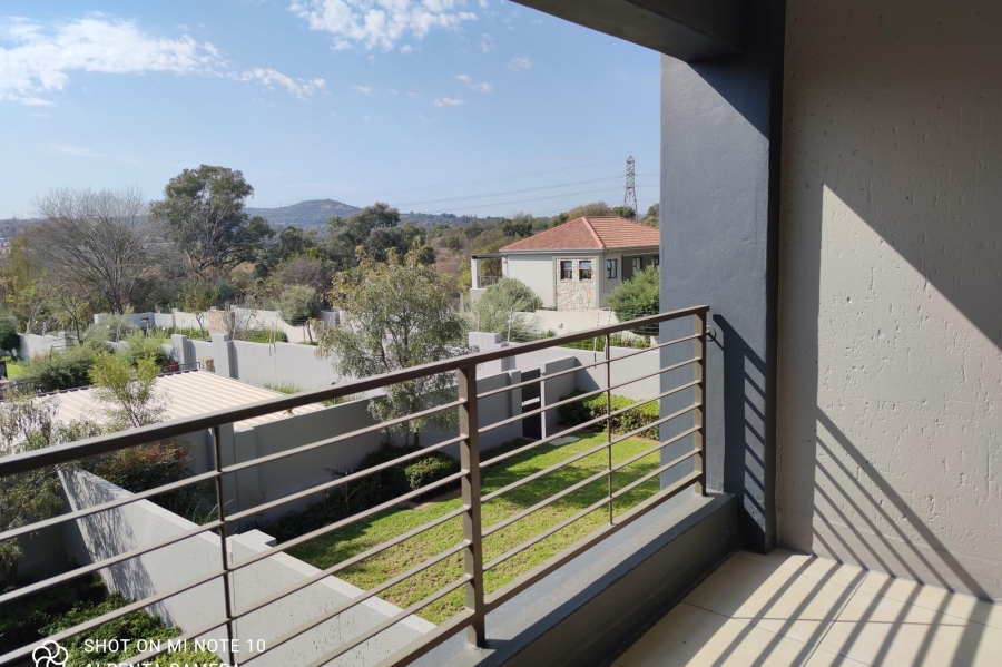 1 Bedroom Property for Sale in Lonehill Gauteng