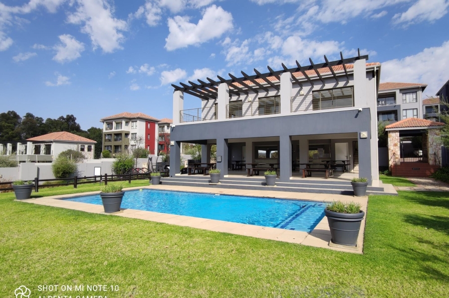 1 Bedroom Property for Sale in Lonehill Gauteng