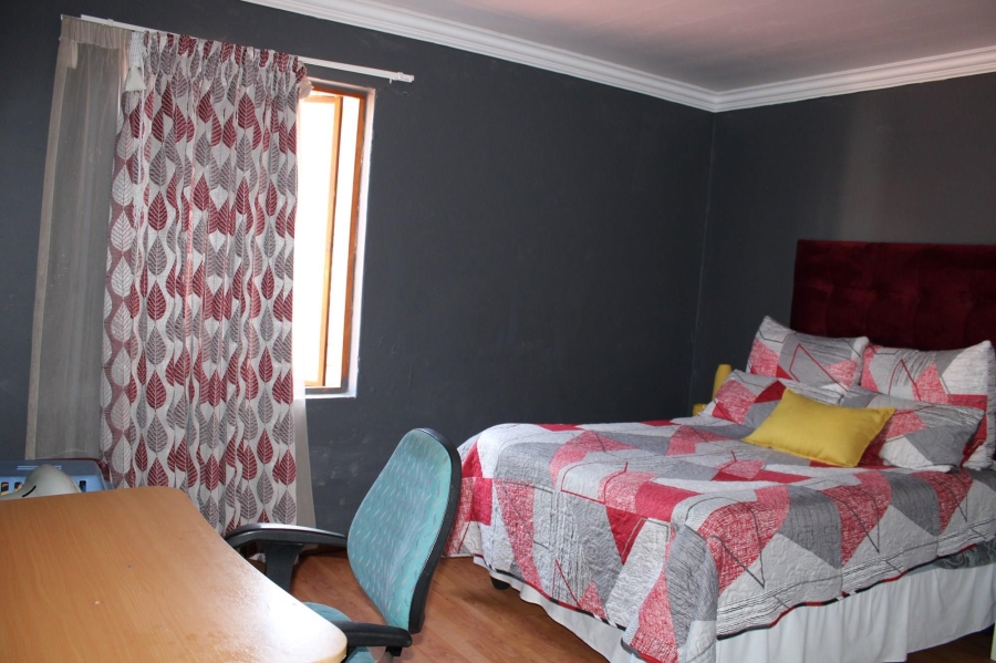 5 Bedroom Property for Sale in Amandasig Gauteng