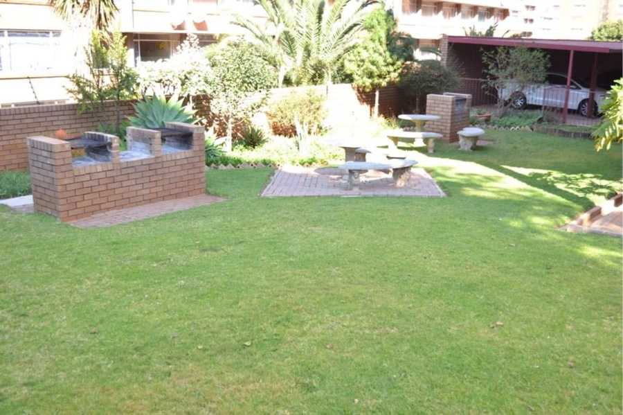 1 Bedroom Property for Sale in Wonderboom South Gauteng