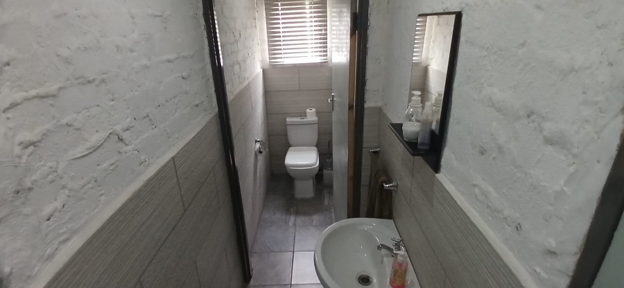 1 Bedroom Property for Sale in Henley on Klip Gauteng