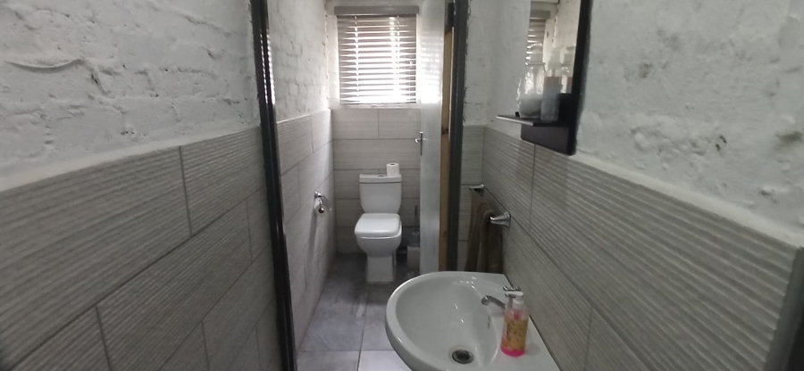 1 Bedroom Property for Sale in Henley on Klip Gauteng