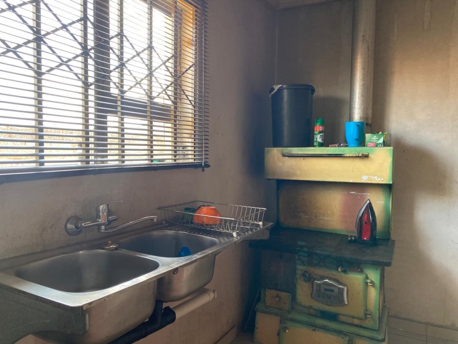 2 Bedroom Property for Sale in Geluksdal Gauteng
