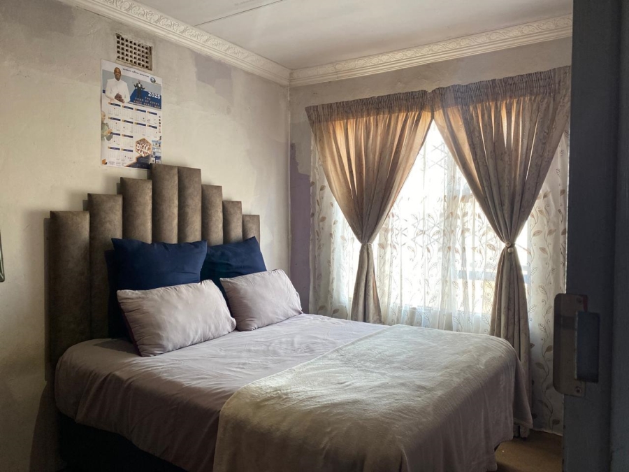 2 Bedroom Property for Sale in Geluksdal Gauteng