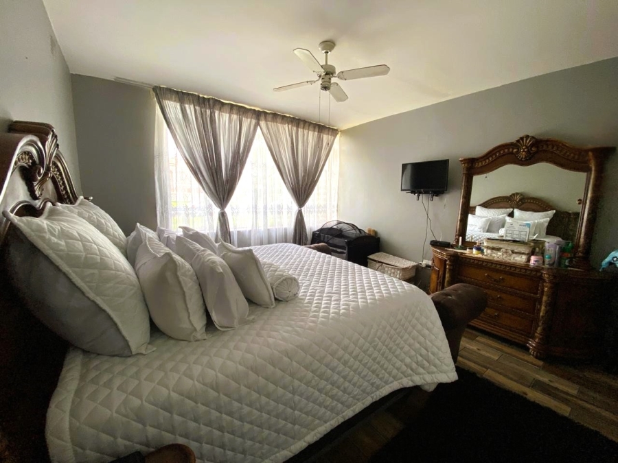 2 Bedroom Property for Sale in Vereeniging Gauteng